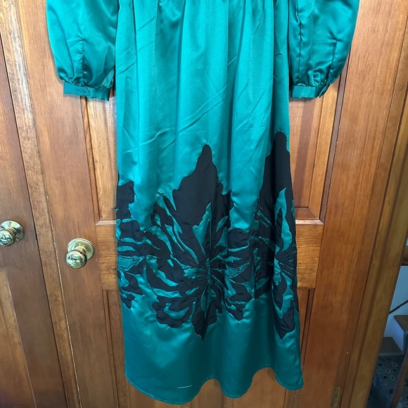NEW Anthropologie Nikasha Emerald Applique Satin Dress size S - Picture 12 of 13